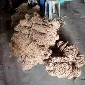 Corde de coco naturelle en fibre de coco idéale pour le jardinage, l'aménagement paysager et la décoration écologique de la maison - Product Image 1