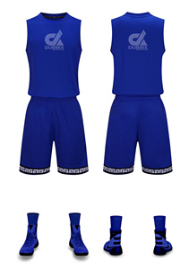 Ensemble de vêtements de sport d'été pour hommes, maillot de basket respirant personnalisé avec logo brodé et sublimé - Product Image 4