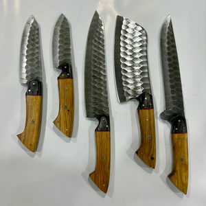 Ensemble de couteaux de cuisine en acier Damas avec manche en bois - Product Image 1