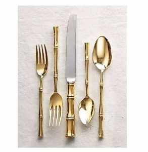 Ensemble de cuillères en bois design, finition miroir, manche long, pour une décoration de cuisine haut de gamme, écologique, style classique, utilisation quotidienne sûre - Product Image 5