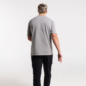 Camiseta de gran tamaño a granel de peso pesado OEM, camiseta lisa con estampado de logotipo personalizado, camisetas de manga corta de algodón en blanco de talla grande para hombre - Product Image 3