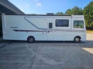 Autocaravana usada WINNEBAGO RV INTENT 31P modelo 2019 lista para la venta. - Product Image 6