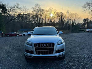 รถยนต์มือสองคุณภาพดีราคาประหยัด ปี 2015 ออดี้ คิว7 ควอตโตร พวงมาลัยซ้าย - Product Image 3