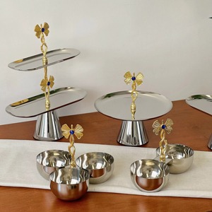 Bol décoratif élégant en finition argentée avec poignée en laiton doré, parfait pour servir des fruits ou pour la décoration de fête et les cadeaux - Product Image 6