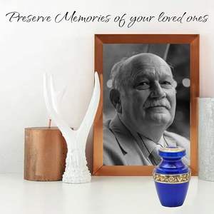 Accesorios funerarios Mano rezando Recuerdos de aluminio Venta caliente Metal Pequeño recuerdo con color negro - Product Image 4