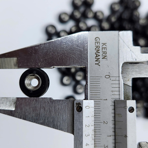 Cette barre de support en caoutchouc équipée d'un arbre et de roulements en métal assure une stabilité supérieure et un support robuste dans le temps - Product Image 5