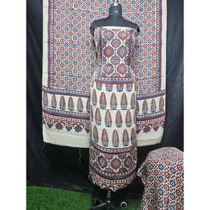 ผ้าไหมโมดอลพิมพ์ลายแอจรักแบบแฮนด์บล็อก สำหรับตัดชุดเดรสทรงเอไลน์ สไตล์ทางการ สำหรับผู้หญิง ดีไซน์ใหม่ ซักได้และระบายอากาศได้ดี - Product Image 2