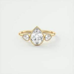 แหวนหมั้นสำหรับผู้หญิงชุดสามชิ้นแบบมีฝาปิดทำจากหินลูกแพร์ - Product Image 1