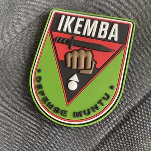 Parche con logotipo de PVC 2D y 3D personalizado, etiqueta de goma para coser, insignia de ropa duradera para chaquetas, mochilas, sombreros, diseño de tendencia al por mayor con corazón - Product Image 4