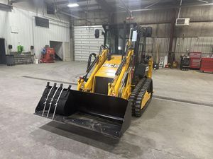 2024 гусеничный экскаватор JCB 1CXT с фронтальным погрузчиком и скользящей насадкой для руловой тяги Yanmar в комплекте с основными компонентами двигателя