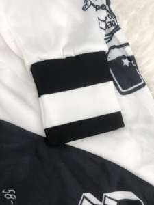 Venta caliente chaqueta universitaria corta para mujer diseño personalizado chaqueta de cuero estilo Y2K con relleno de algodón para uso al aire libre - Product Image 4