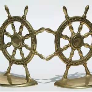 Serre-livres de roue de bateau en laiton fabriqués à la main pour la décoration de bureau de bibliothèque à la maison et le but de cadeau avec l'affichage de Style marin de l'Inde - Product Image 1