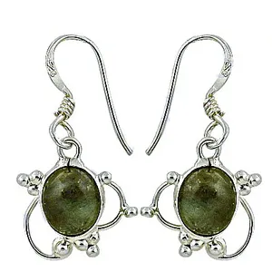 Pendientes de Plata 925 con Diseño de Flor y Gema Verde para Uso Diario, Compromiso, Boda, Aniversario y Fiesta - Product Image 2