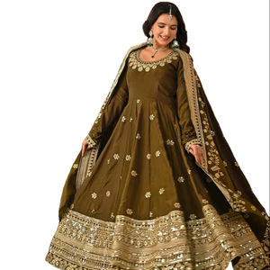 Ensemble de robe Anarkali / Salwar Suit en soie Vichitra NC lourde 2026 avec broderie de sequins de 5 mm pour mariage et fête, vente en gros - Product Image 1