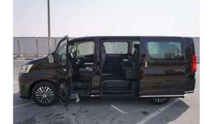 GRANVIA PREMIUM 2022 Fourgon d'occasion - 1-25000 milles - Moteur essence 4.5L - Transmission automatique - Sièges en cuir - Toit ouvrant panoramique - Product Image 3