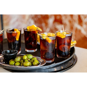 Premium 1000ml Vermut Tinto Aperitivo Vino 15% Cóctel alcohólico español Vermut dulce tradicional con sabor a fruta de alta calidad - Product Image 1