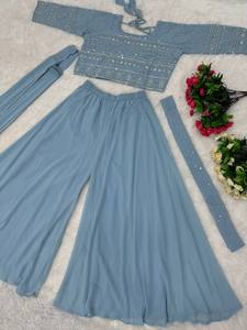Top en velours de viscose épais de qualité supérieure pour vêtements de fête de nouveaux créateurs avec un ensemble Sharara élégant pour des occasions élégantes - Product Image 5