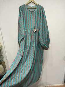 Vestido Maxi Vintage con Bordado Floral para Mujer 2025, Estilo Urbano con Decoraciones de Diamantes, Cintura Natural para el Verano - Product Image 3