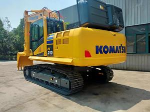 Excavatrice sur chenilles PC210 de fabrication chinoise, moteur diesel jaune, pompe, boîte de vitesses, roulement, capacité de la benne de 0,9 m³, puissance de 123,2 kW - Product Image 1