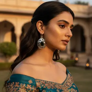 Pendientes de Plata 925 con Piedra Verde Ovalada para Mujer - Product Image 1