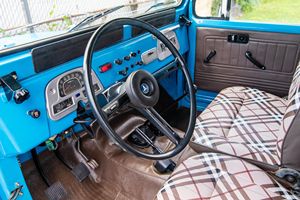Gran Oferta: Toyota Land Cruiser FJ45 Troopy de 1980, Listo para Enviar - Product Image 2