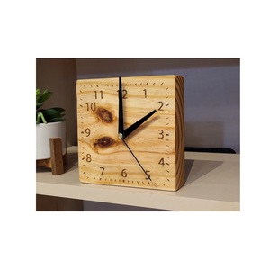 Reloj Analógico de Cuarzo de Madera Hecho a Mano con Acabado Natural, Funciona con Pilas, Diseño Art Deco para Decoración del Hogar, Comedor y Festividades - Product Image 1