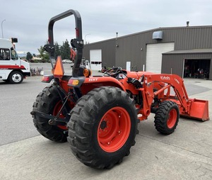 Tracteur L4701HST 2021 : Puissance robuste et performances fluides pour toutes les tâches - Product Image 3