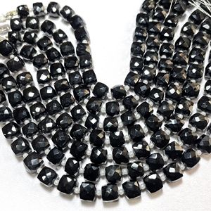 Cuentas en forma de caja facetadas de ónix negro, piedras preciosas en forma de cubo natural de 7-8MM para suministros de cuentas - Product Image 2