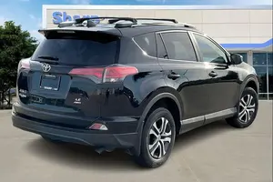 ToyotaRAV 4 LE 2016 - Product Image 5