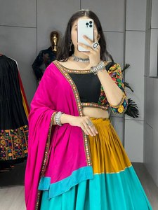 Haute qualité pur rayonne coton Gamthi traditionnel Navaratri Lehenga Choli avec vrai miroir travail spécial fête porter - Product Image 2