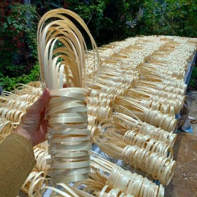 เหลืองอ่อน