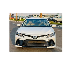 Voiture d'occasion Toyota Camry <span class=keywords><strong>GLE</strong></span> 2.5L berline traction avant modèle 2023, propre et abordable, prête à être expédiée dans le monde entier - Product Image 1