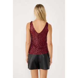 เสื้อเบลาส์สีเบอร์กันดี คอวี ไหล่เฉียง แต่งเลื่อม ปักลาย โลโก้ด้านหน้า ผ้าโพลีเอสเตอร์ สไตล์ลำลอง-ทางการ สำหรับใส่ทำงาน ฤดูใบไม้ผลิ ฤดูใบไม้ร่วง ไซส์ XL - Product Image 5