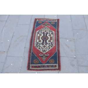 Vintage Rug, 1.7x3.5 ft Small Rug, <b>Red</b> Moroccan <b>Wool</b> Turkish Rug - Product Image 1