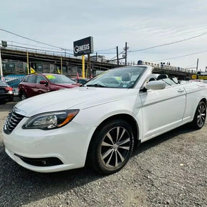 CLEAN 2012 Chry_s_ler 200 S Cabriolet FWD - Product Image 1