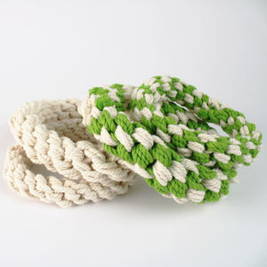 Jouet à tirer en corde de coton avec doubles anneaux pour chiens, favorise la mastication équilibrée et des séances de tirage contrôlées, fabriqué au Vietnam - Product Image 2