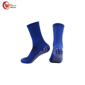 Calcetines de equipo OEM de alta calidad con logotipo de puños Calcetines deportivos de algodón transpirables y ecológicos para hombres para fútbol - Product Image 1