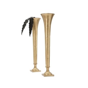 Best Selling Cast Aluminum Flower <b>Vase</b> With Natural Brass Finishing Custom Made Ring Shape Flower <b>Vase</b> IQBAL COLLECTION - Product Image 3