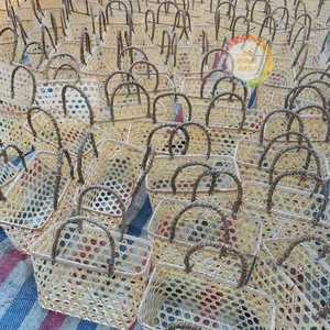 Panier de rangement en bambou naturel tissé à la main pour bonbons, biscuits et autres cadeaux, paniers cadeaux du Nouvel An - Caryln - Product Image 2