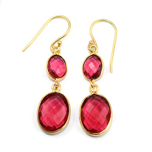 Pendiente de cuarzo rosa con forma ovalada, pendientes de latón chapados en oro a la moda, Pendientes colgantes de cuarzo al por mayor para mujer, joyería - Product Image 1