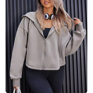 Sweatshirts à capuche zippés avec logo brodé personnalisé pour femmes Sweatshirts courts en polaire Sweat à capuche à manches longues en coton et polyester - Product Image 4