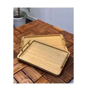Bandeja de madera para servir con mango de metal para cocina y comedor, elegante bandeja hecha a mano para té, aperitivos, café y uso de mesa en el hogar - Product Image 3