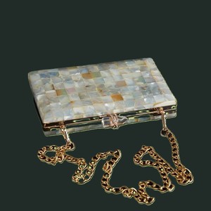 Sac à main d'embrayage en métal fabriqué à la main pour femmes de luxe avec décoration de paillettes de résine de vadrouille pour les mariages de fête vente à l'exportation - Product Image 3