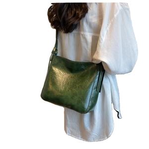 กระเป๋าสะพายไหล่หนังหรูหราสำหรับผู้หญิง ทรงปีกเรียบง่าย ความจุเยอะ แฟชั่นทันสมัย เหมาะสำหรับการเดินทาง - Product Image 3