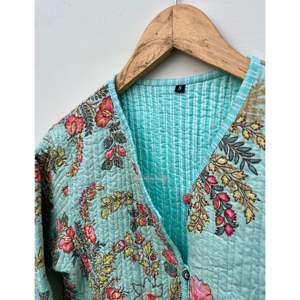 Veste bomber réversible en coton matelassé style bohème avec patchwork floral et logo personnalisé, taille XL - pour le printemps et l'automne - Product Image 2