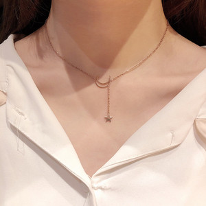 Collar de Cadena de Serpiente Color Oro Simple con Colgante de Luna y Estrella, Nuevo Diseño de Gargantilla Moderna con Patrón Geométrico de Números, Hecho de Aleación de Zinc - Product Image 3