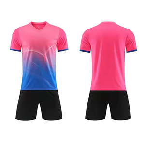 Uniforme de football en tissu polyester de haute qualité pour adultes et enfants Design personnalisé avec impression par sublimation - Product Image 3