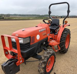 Tracteur agricole 4x4 pour petites exploitations, compatible Kubota 25/50/90/100/150 CV, avec moteur numérique et pompe automatique, haute résistance, pour usage intensif à long terme en France - Product Image 1