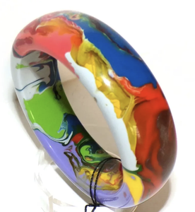 Resin Bangle Embellished with Intricate Ethnic Ornaments for <b>Women</b> Expertly Crafted - Product Image 5