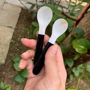 Cuillères en corne de buffle naturelle, ensemble de couverts en corne de bœuf, cuillère en corne faite à la main, ustensiles de cuisine, nouvelle vaisselle, argenterie par Axiom Home Accents - Product Image 1